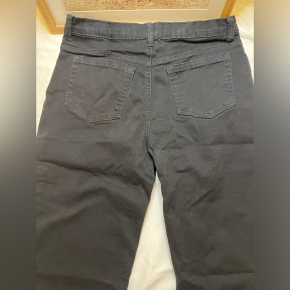 Gloria Vanderbilt size 10 black Amanda straight leg jeans - Picture 6 of 15